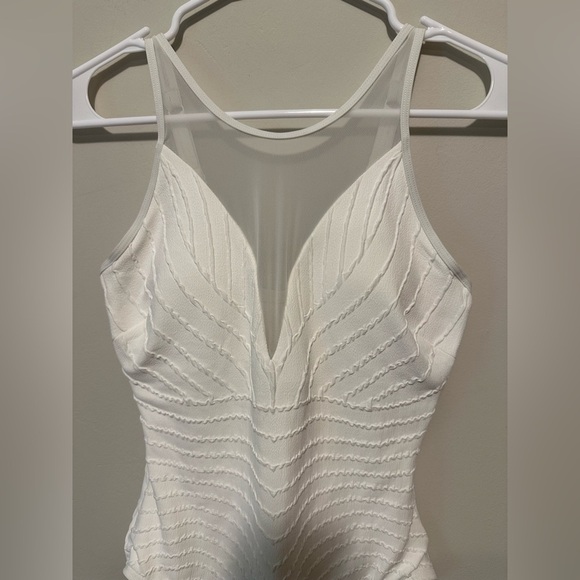 NWT Contours by Coco Reef High Neck One Piece Swimsuit Size 8 32 C Cup - Picture 5 of 11